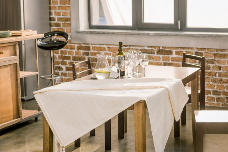 Enhancing Your Restaurant’s Ambiance with Our Italian Linens